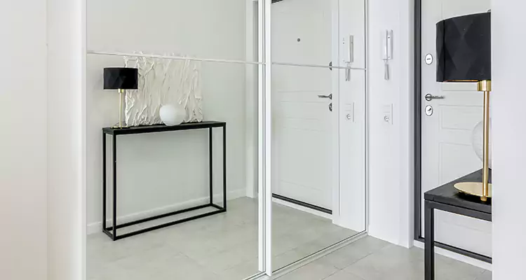 Mirrored Bifold Closet Doors Repair in Fort Pierce, FL