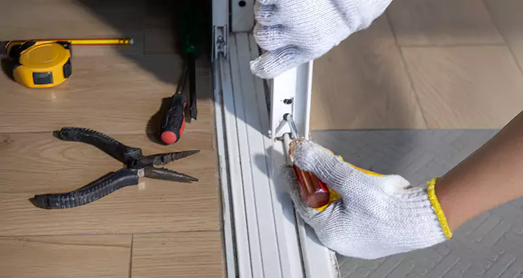 Screen Door Wheel Replacement in Fort Pierce, FL