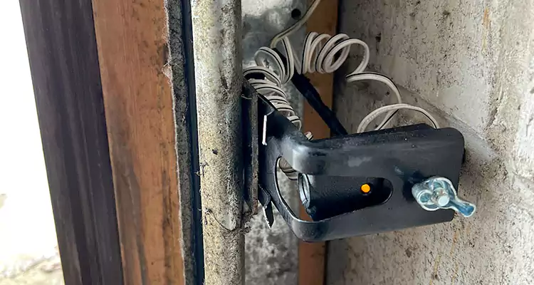 Fix Broken Garage Door Sensor in Fort Pierce, FL