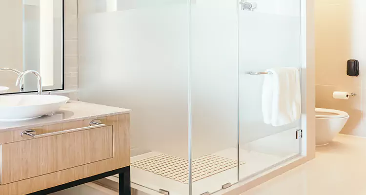 Expert Shower Door Fix and Repair in Fort Pierce, FL